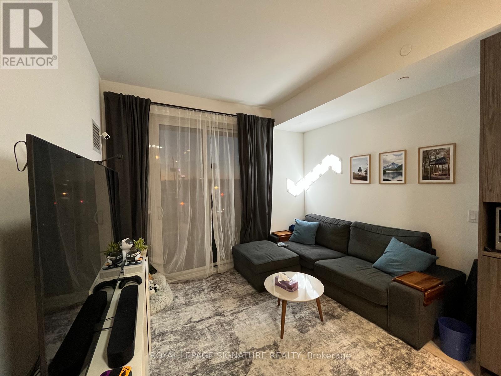 303 - 70 Annie Craig Drive, Toronto (Mimico), Ontario  M8V 0G2 - Photo 4 - W12844304