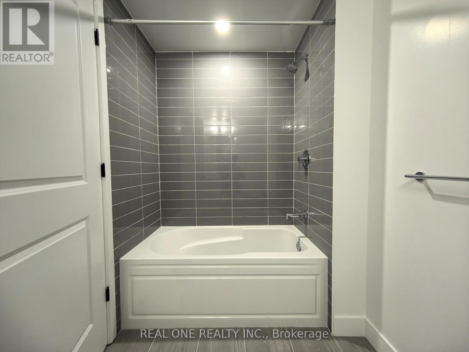 225 - 2333 Khalsa Gate, Oakville (Wm Westmount), Ontario  L6M 0X7 - Photo 4 - W12844310