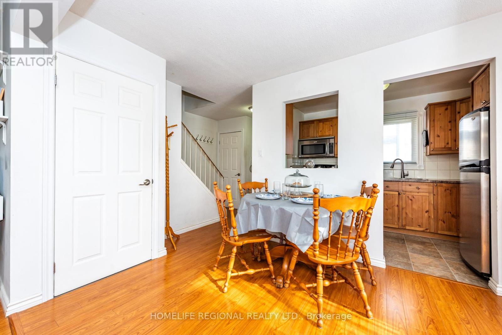 26 Garrison Square, Brampton, Ontario  L6S 2H3 - Photo 9 - W12844320