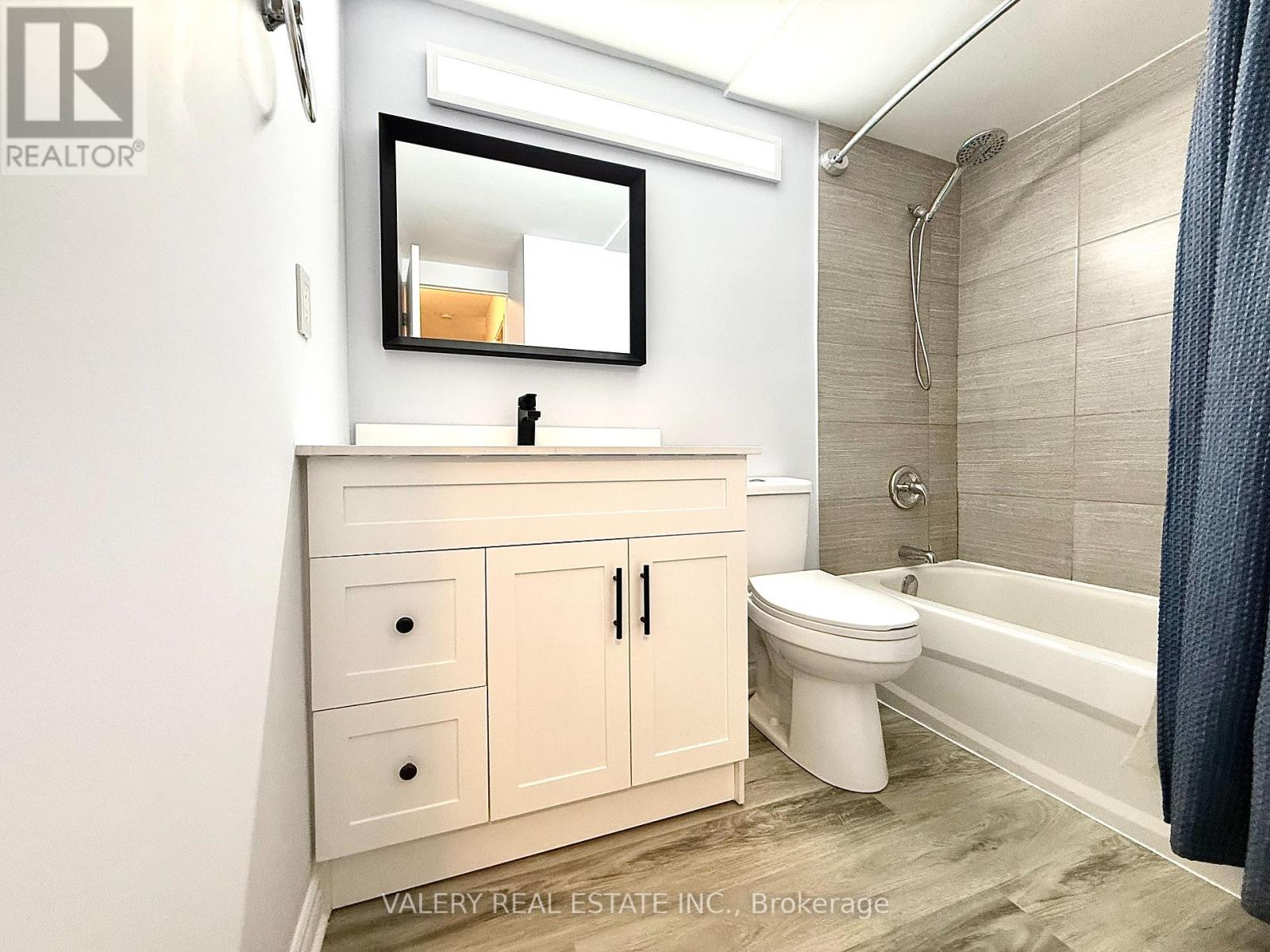 906 - 25 Four Winds Drive, Toronto (York University Heights), Ontario  M3J 1K8 - Photo 19 - W12844322