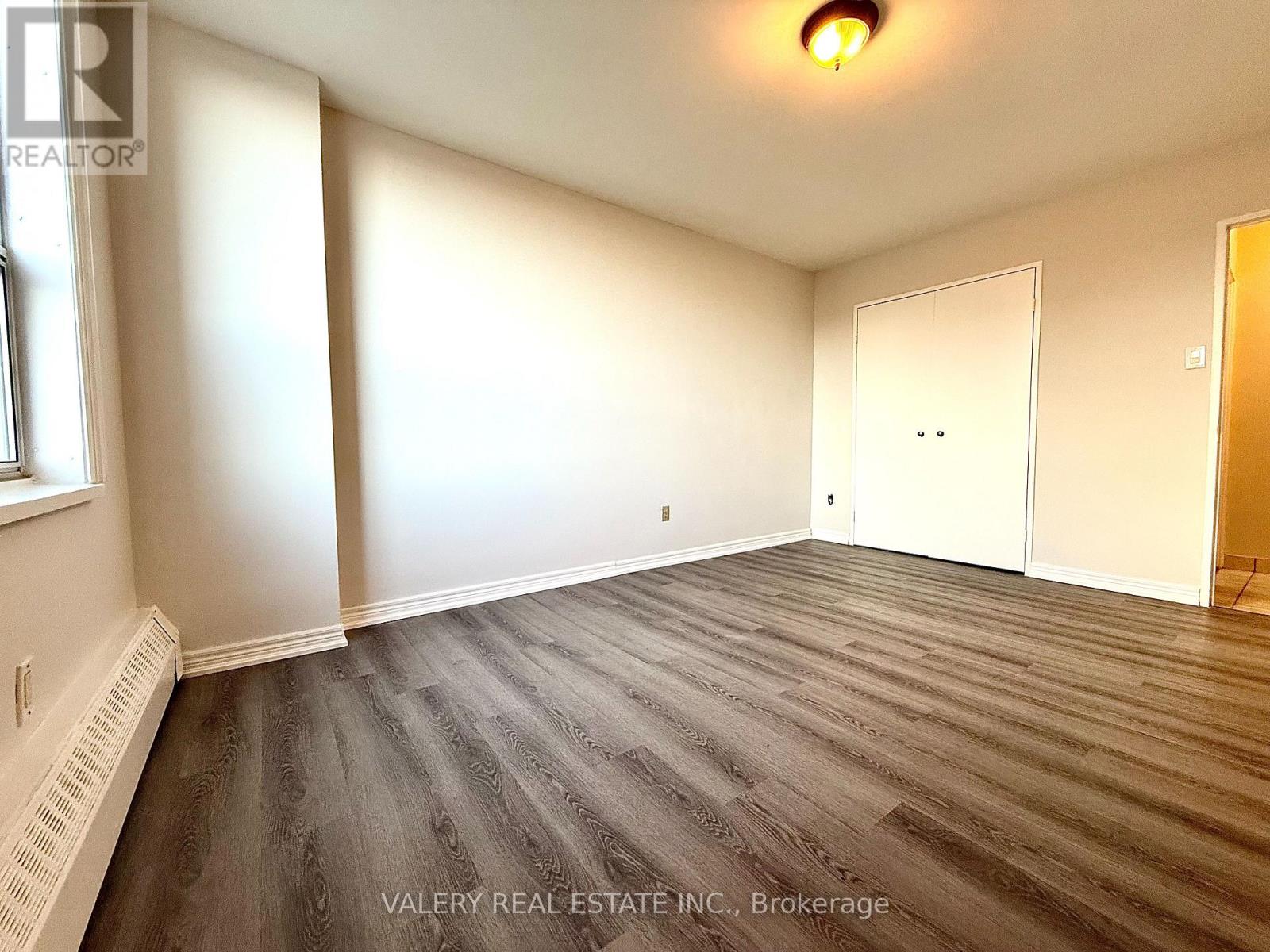 906 - 25 Four Winds Drive, Toronto (York University Heights), Ontario  M3J 1K8 - Photo 31 - W12844322