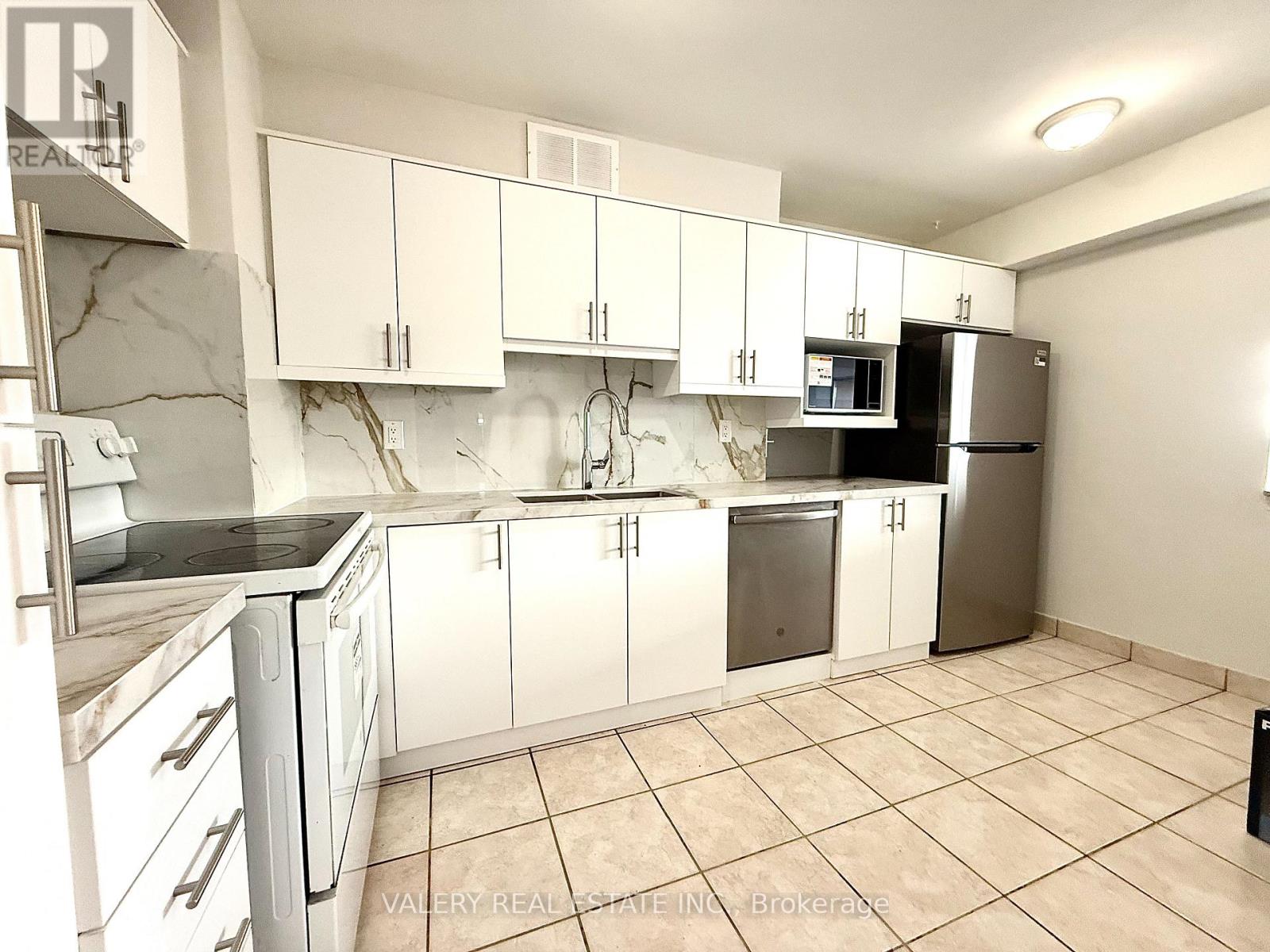 906 - 25 Four Winds Drive, Toronto (York University Heights), Ontario  M3J 1K8 - Photo 39 - W12844322