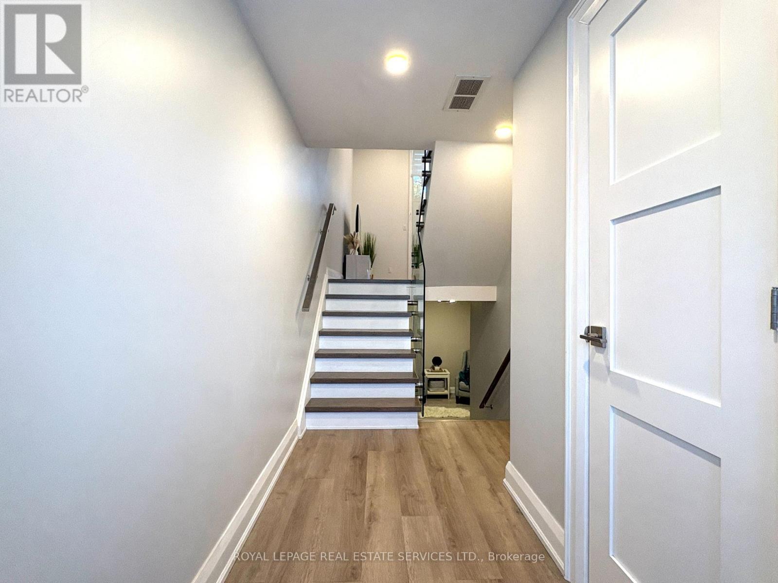 30 - 629 Rathburn Road, Toronto, Ontario  M9C 3T5 - Photo 2 - W12844338