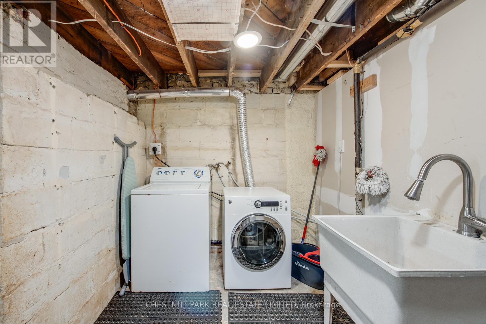 268 Prescott Avenue, Toronto, Ontario  M6N 3H1 - Photo 38 - W12844342