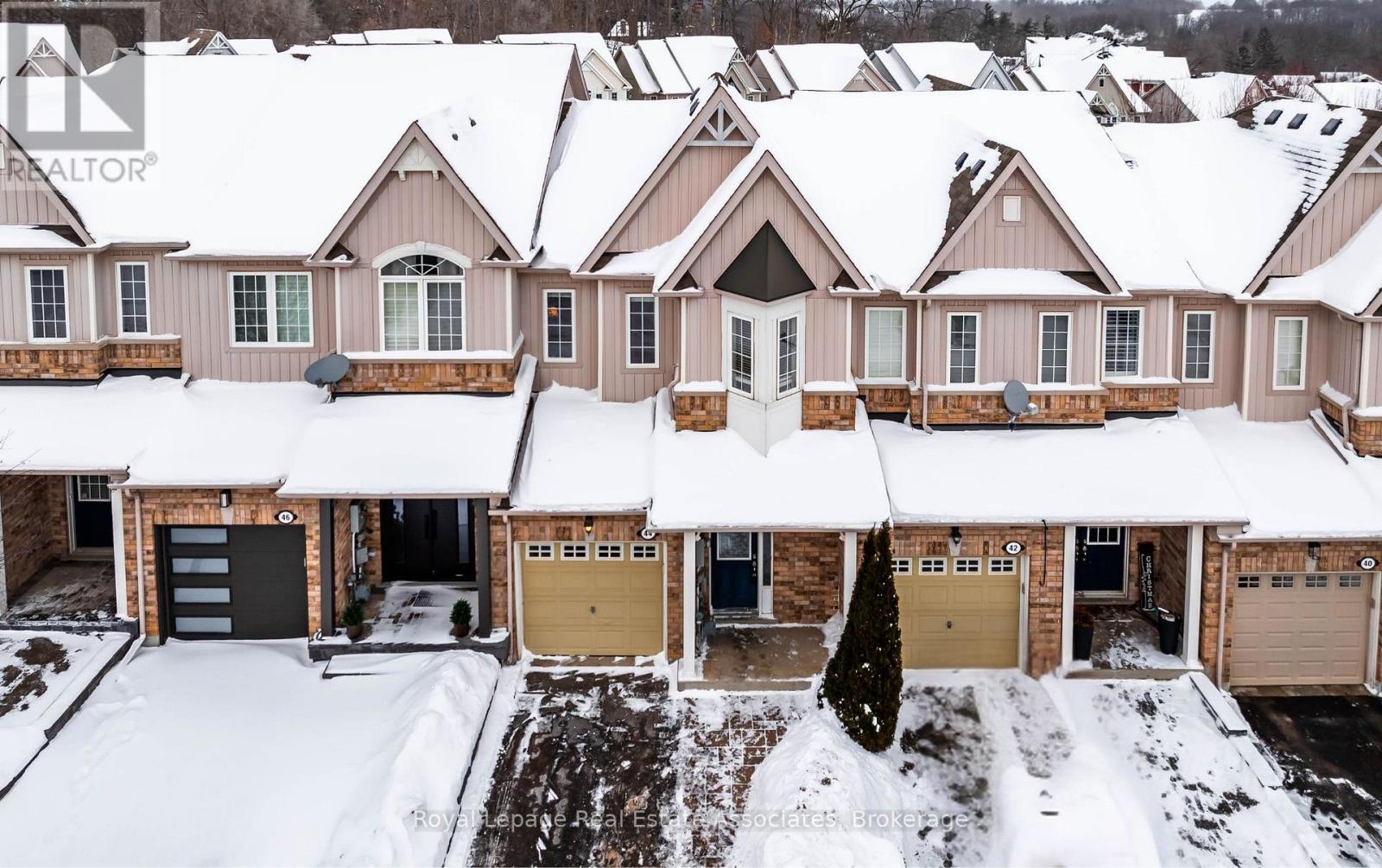 44 SUTCLIFF LANE, halton hills (georgetown), Ontario