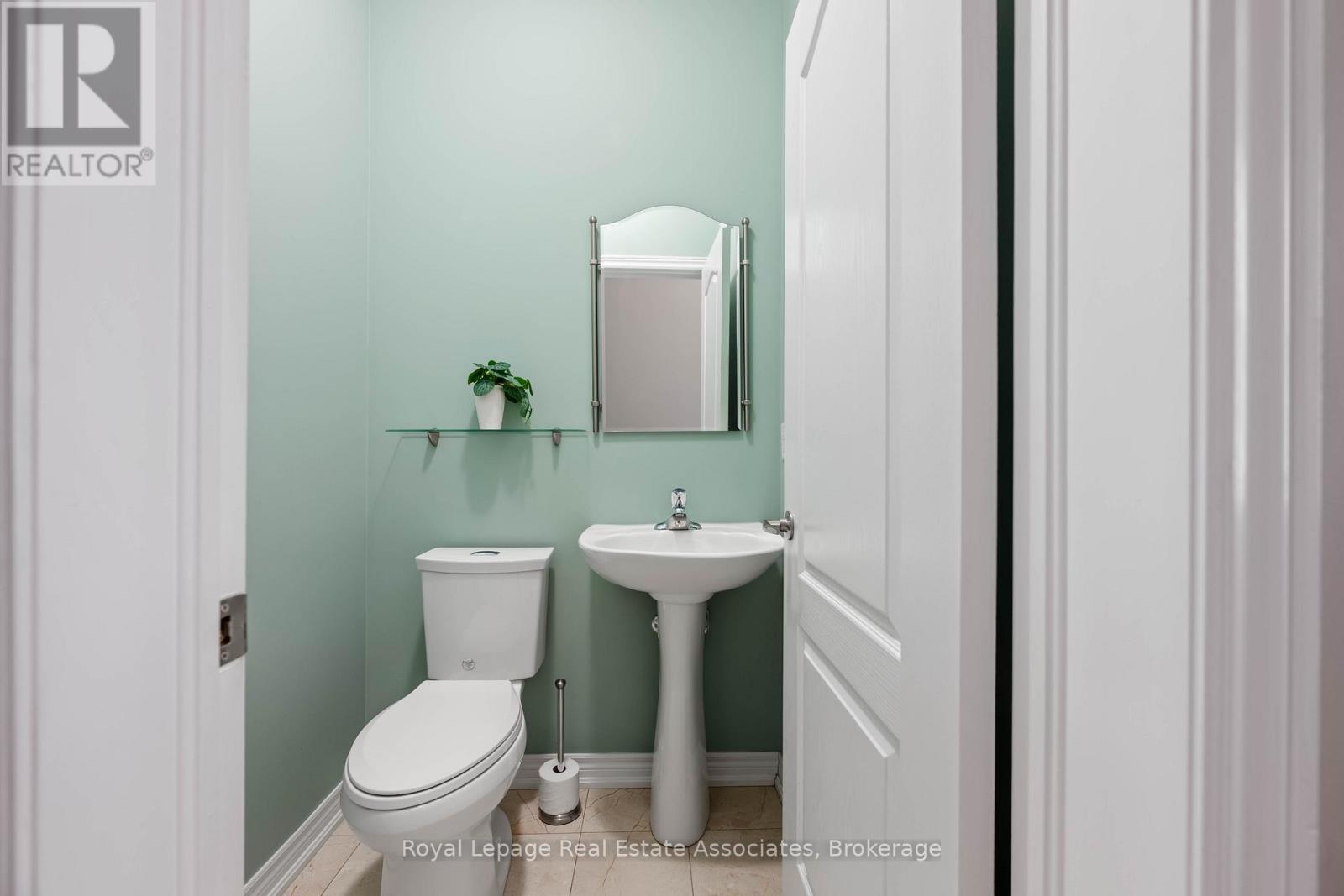 44 Sutcliff Lane, Halton Hills, Ontario  L7G 0C2 - Photo 17 - W12844346