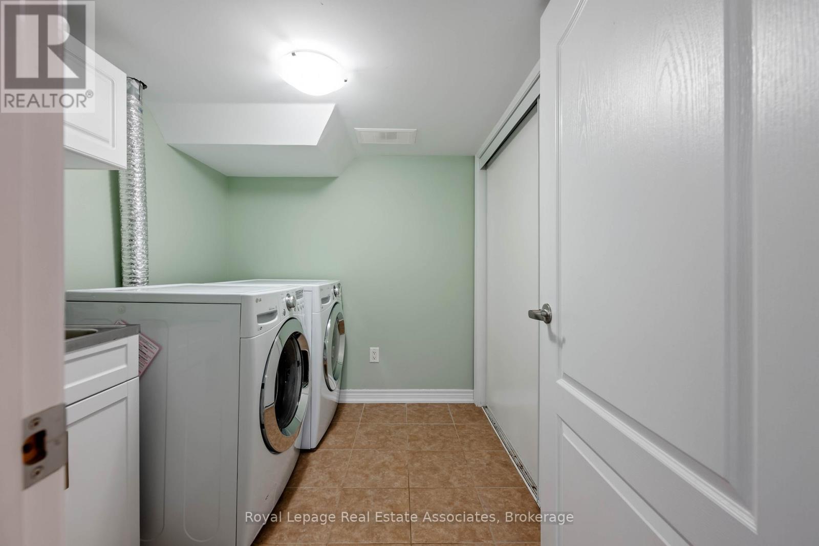 44 Sutcliff Lane, Halton Hills, Ontario  L7G 0C2 - Photo 36 - W12844346