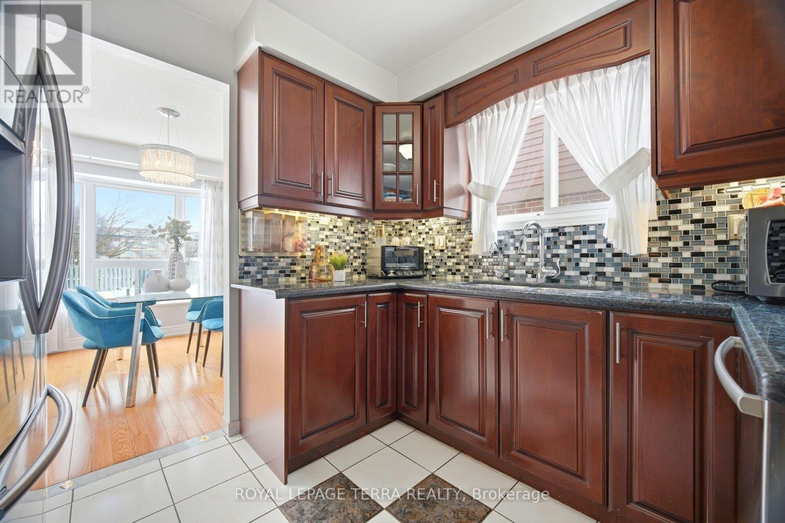 32 Bridekirk Place, Brampton, Ontario  L6Y 2V8 - Photo 14 - W12844350