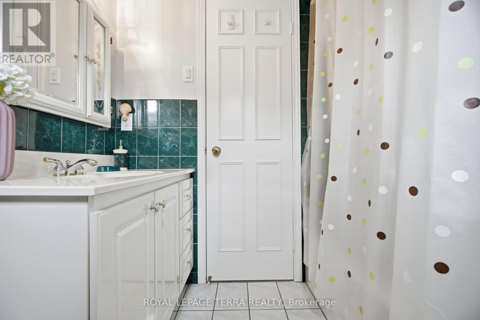 32 Bridekirk Place, Brampton, Ontario  L6Y 2V8 - Photo 34 - W12844350