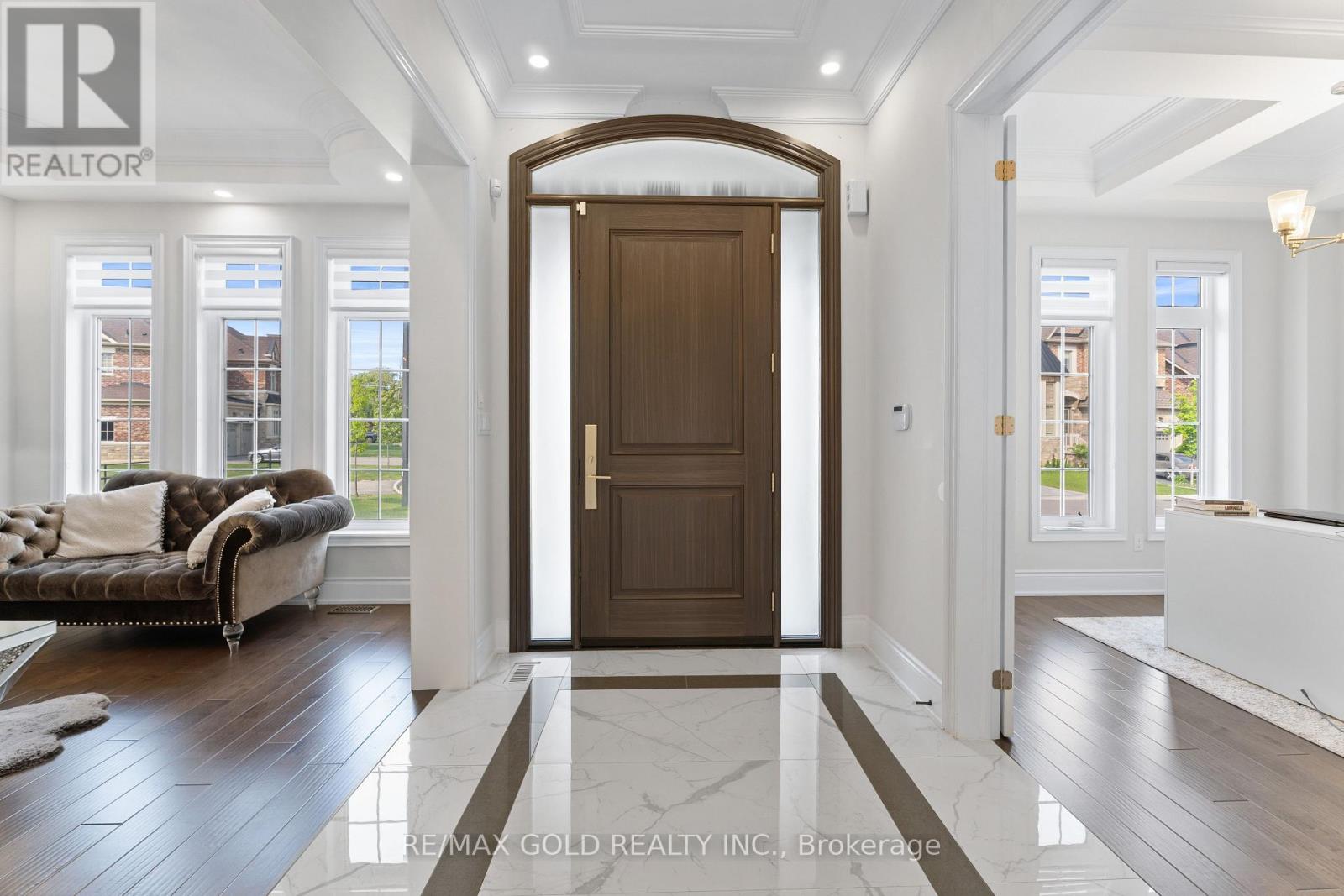 40 Autumn Olive Way, Brampton, Ontario  L6P 4Z3 - Photo 3 - W12844418