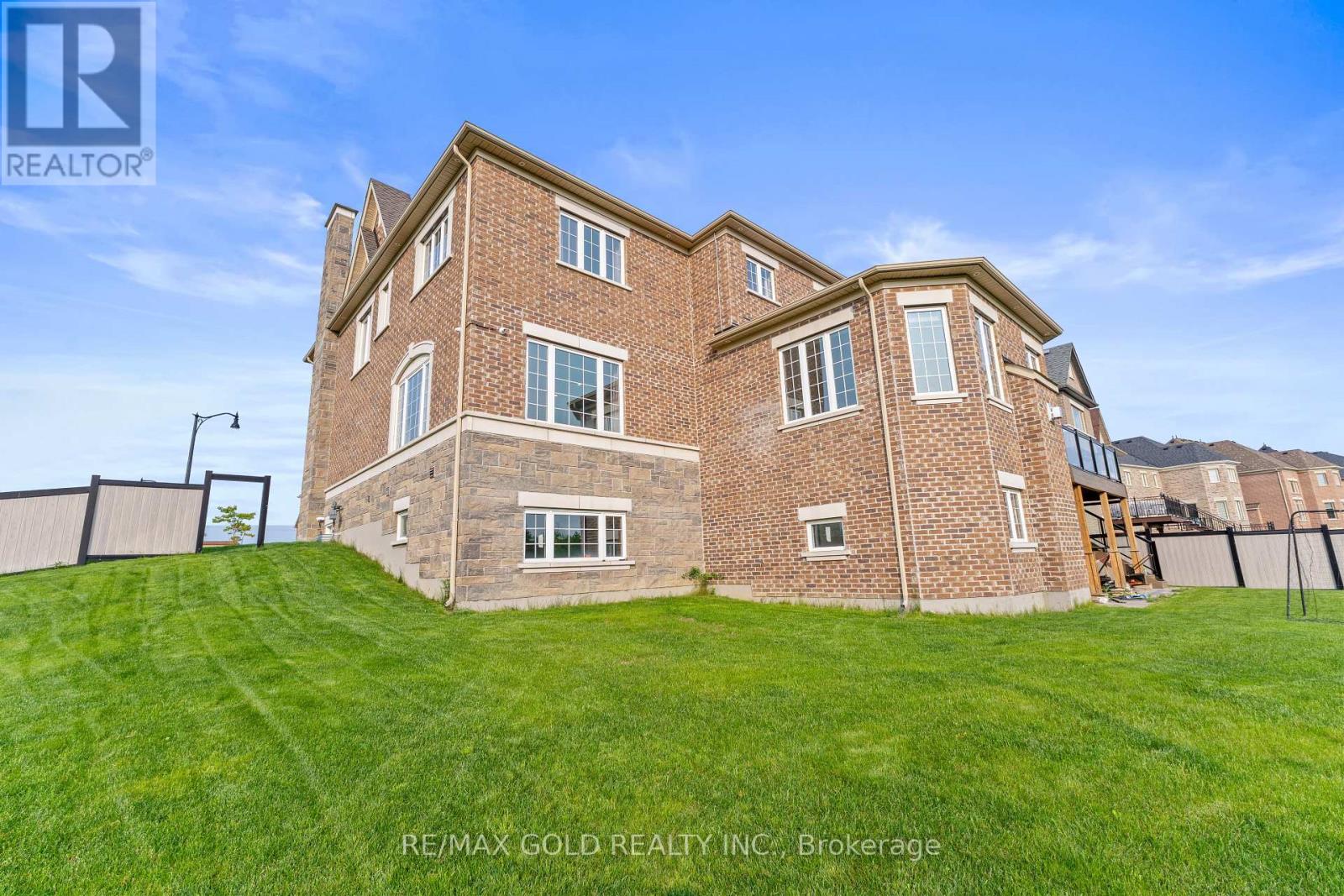 40 Autumn Olive Way, Brampton, Ontario  L6P 4Z3 - Photo 36 - W12844418