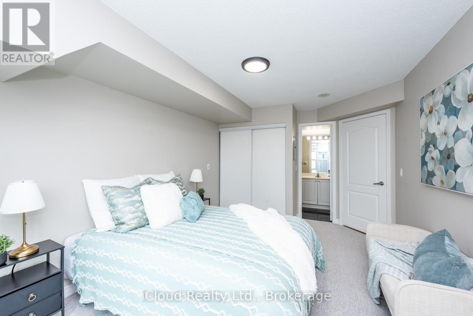 2112 - 33 Elm Drive, Mississauga, Ontario  L5B 4M1 - Photo 17 - W12844448