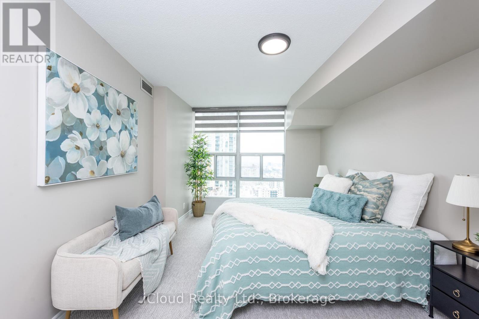 2112 - 33 Elm Drive, Mississauga, Ontario  L5B 4M1 - Photo 19 - W12844448