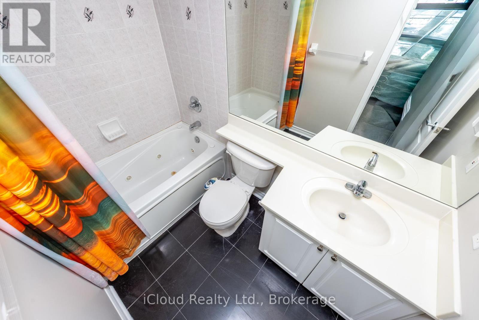 2112 - 33 Elm Drive, Mississauga, Ontario  L5B 4M1 - Photo 24 - W12844448