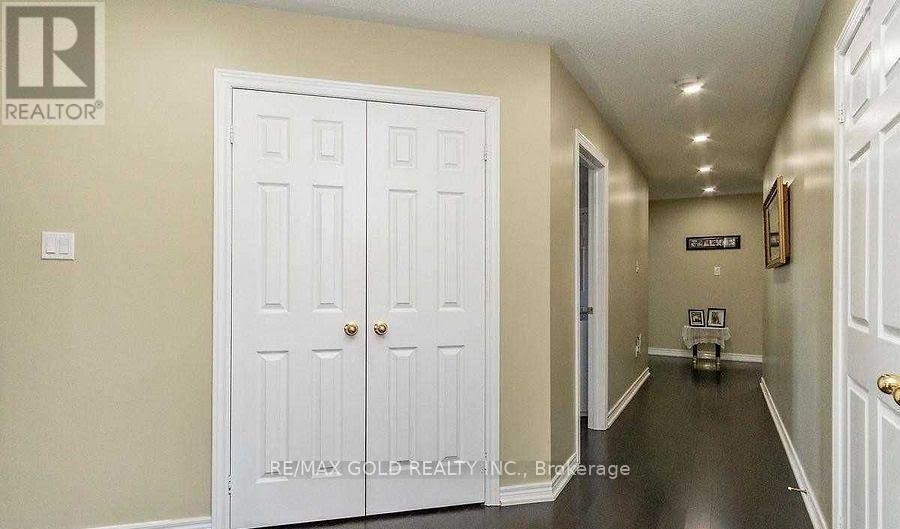 Upper - 472 Briggs Court, Mississauga (Meadowvale Village), Ontario  L5W 0C5 - Photo 19 - W12844450