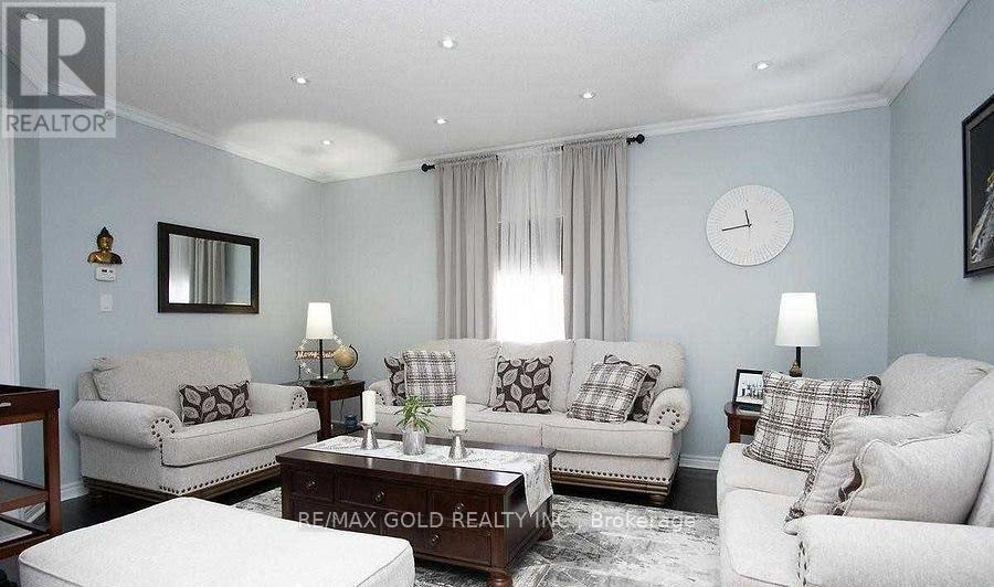 Upper - 472 Briggs Court, Mississauga (Meadowvale Village), Ontario  L5W 0C5 - Photo 6 - W12844450