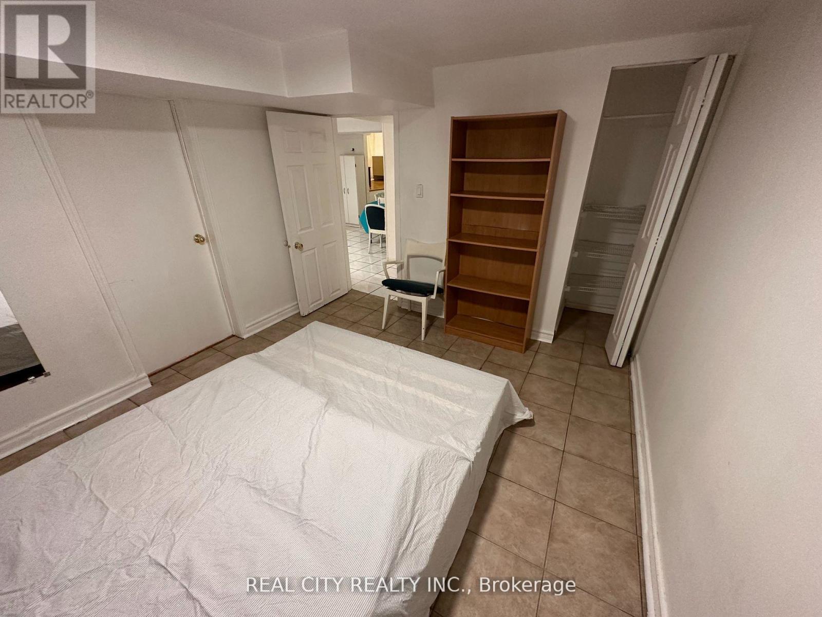 Bsmt - 7706 Wildfern Drive, Mississauga (Malton), Ontario  L4T 3P9 - Photo 13 - W12844470