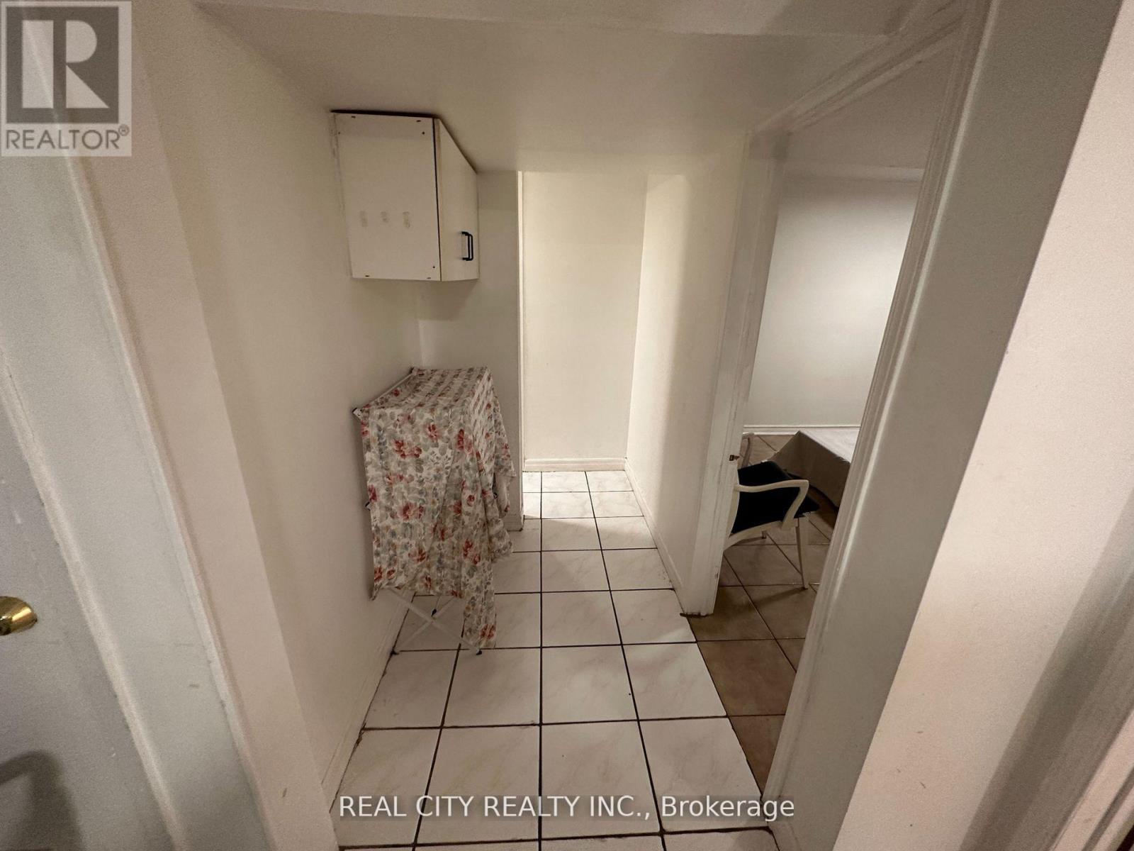 Bsmt - 7706 Wildfern Drive, Mississauga (Malton), Ontario  L4T 3P9 - Photo 18 - W12844470