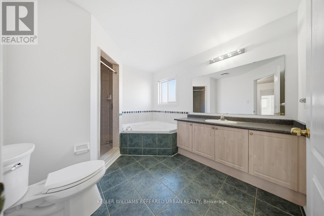 41 Pauline Crescent, Brampton (Fletcher's Meadow), Ontario  L7A 2V6 - Photo 18 - W12844476