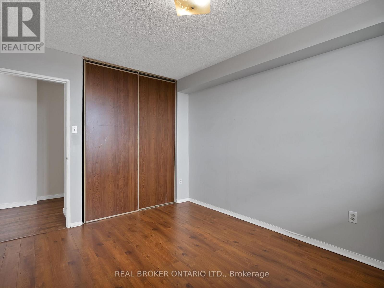 1103 - 3 Lisa Street, Brampton (Queen Street Corridor), Ontario  L6T 4A2 - Photo 15 - W12844488