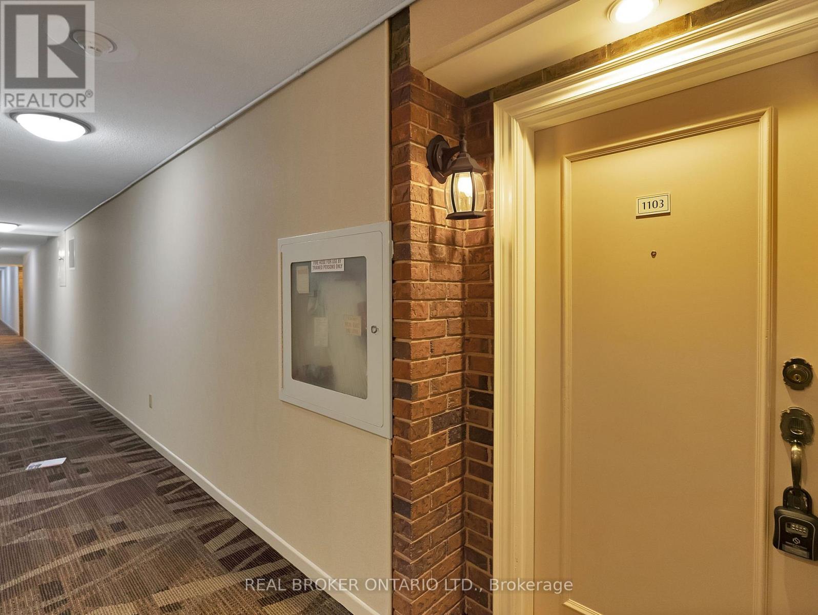 1103 - 3 Lisa Street, Brampton (Queen Street Corridor), Ontario  L6T 4A2 - Photo 2 - W12844488