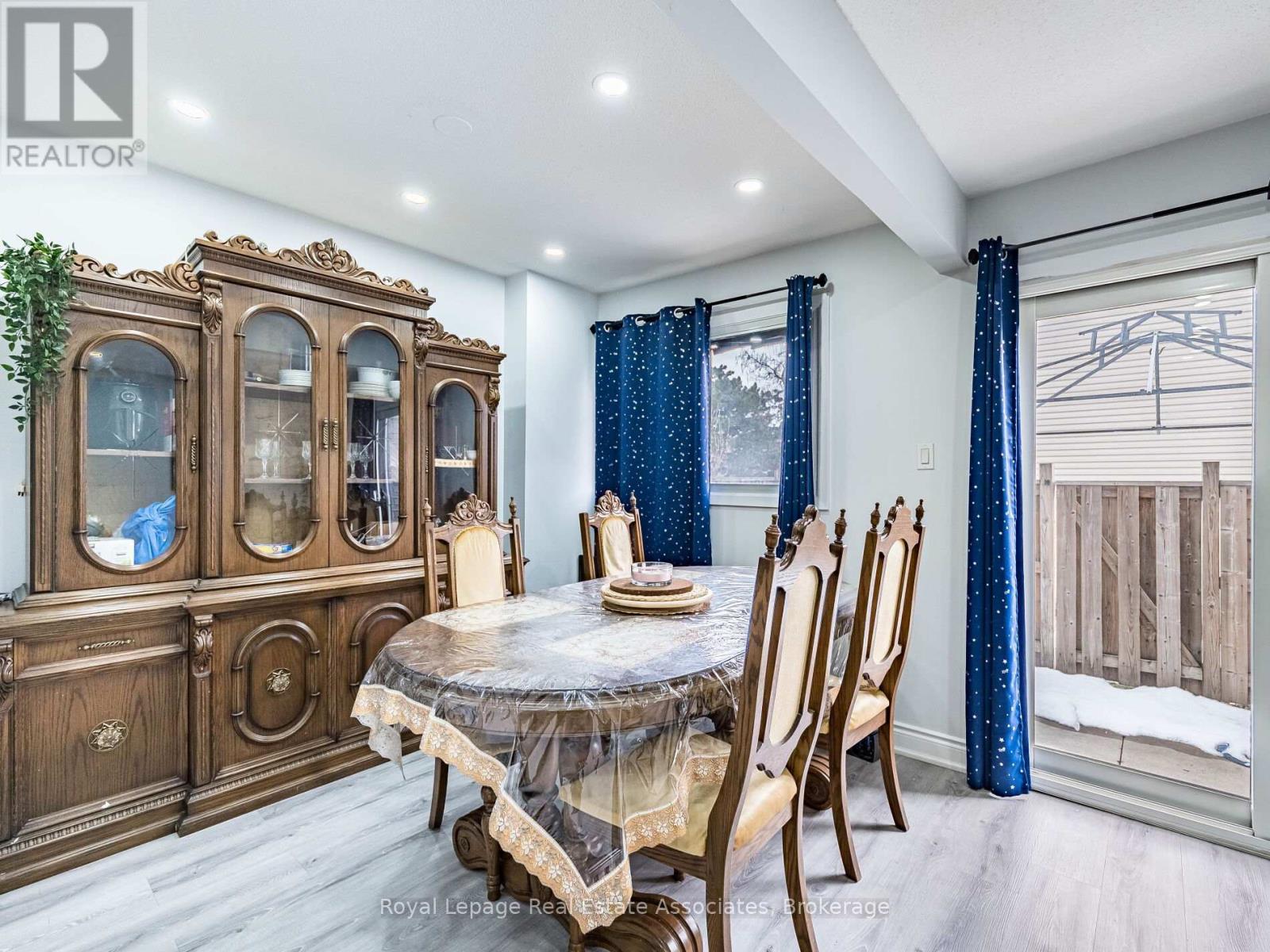 19 Gatwick Lane, Brampton, Ontario  L6S 2E4 - Photo 12 - W12844500