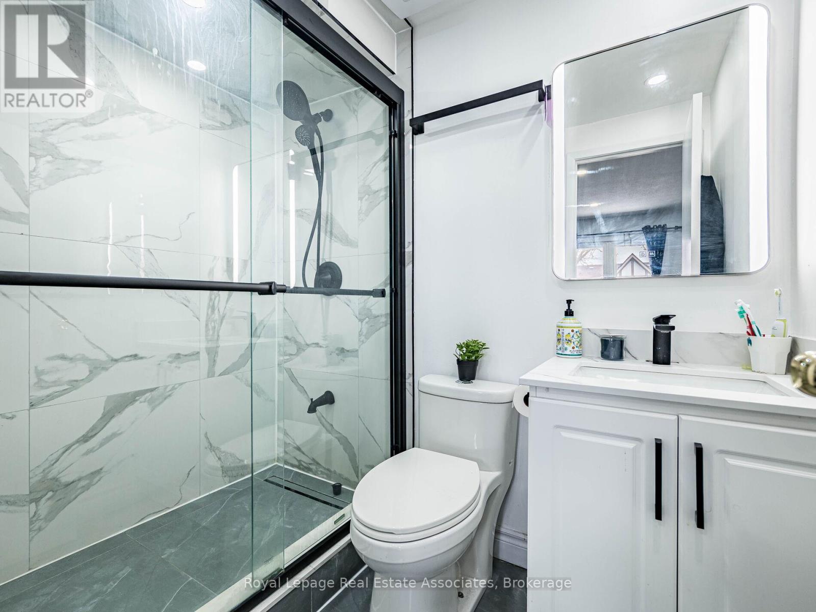 19 Gatwick Lane, Brampton, Ontario  L6S 2E4 - Photo 19 - W12844500