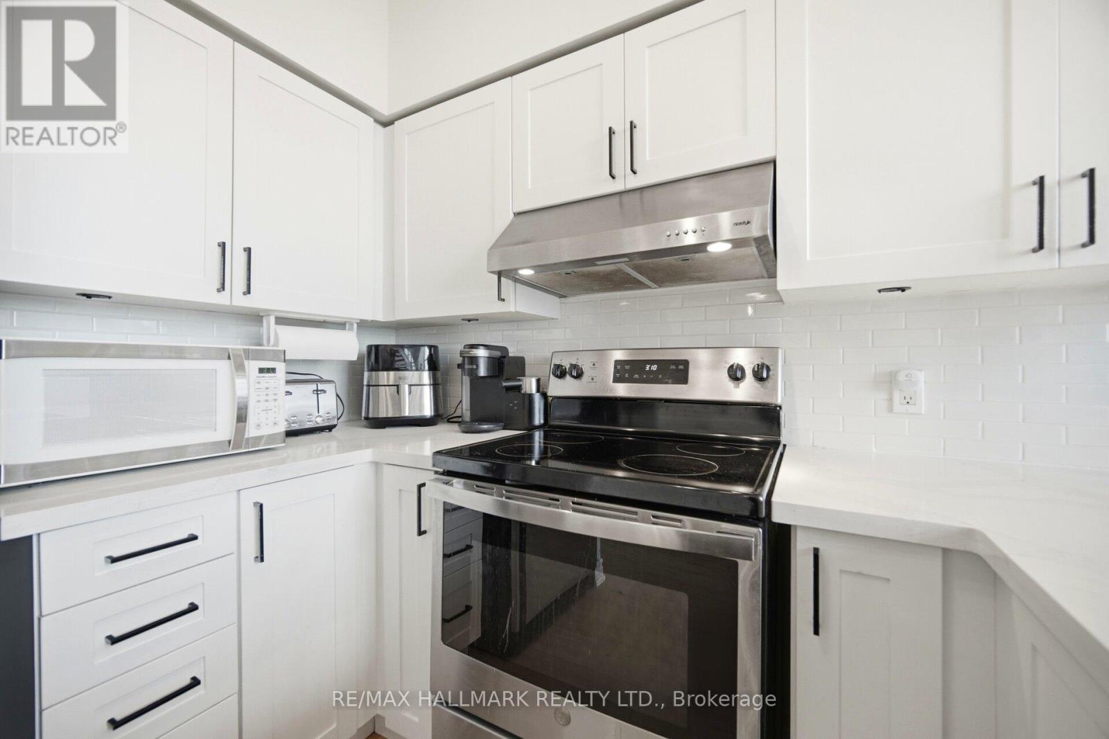 624 - 200 Manitoba Street, Toronto, Ontario M8Y 3Y9 - Photo 5 - W12844514