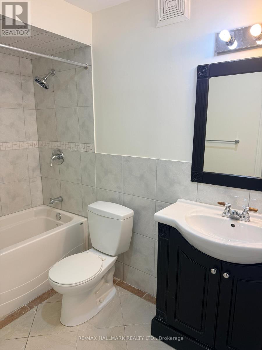 Bsmt - 550 Yates Drive, Milton (Co Coates), Ontario  L9T 6Z3 - Photo 11 - W12844524