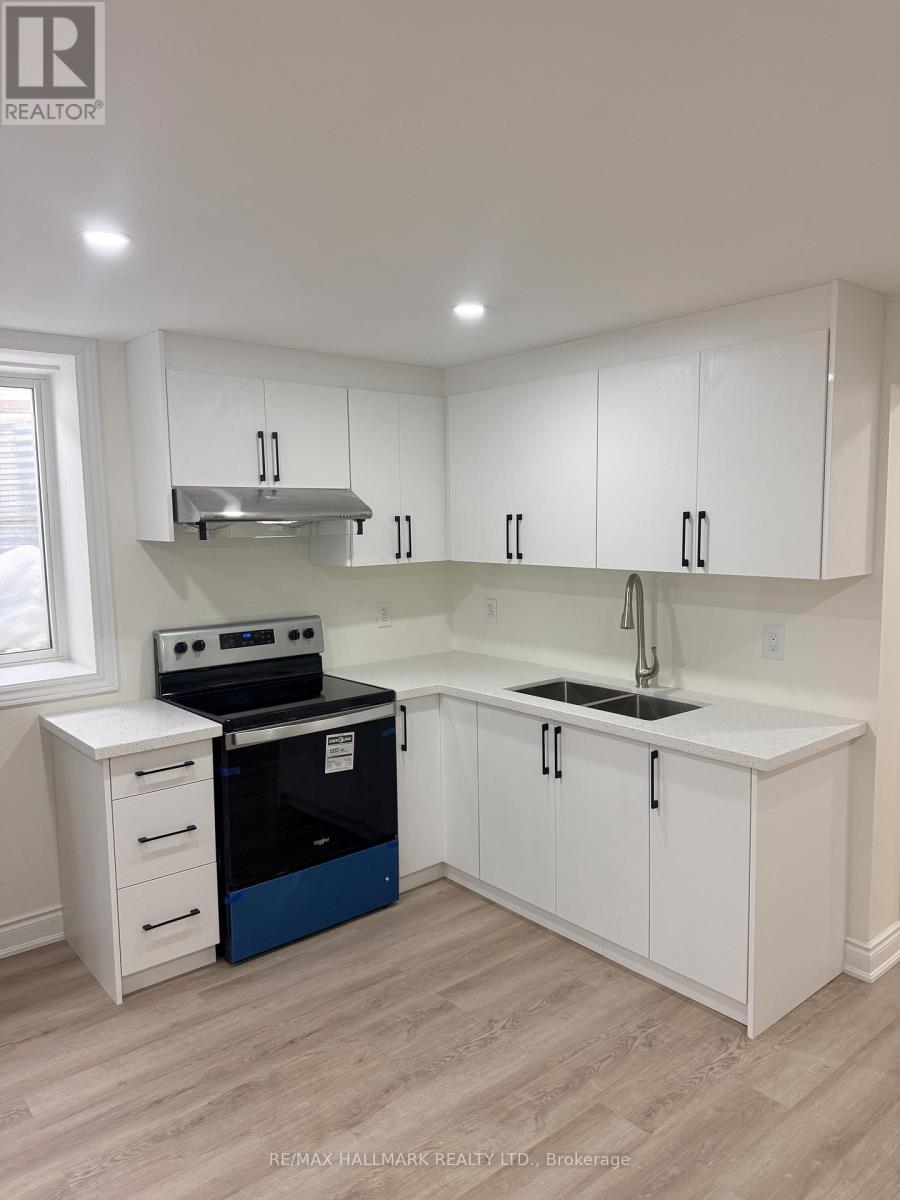 Bsmt - 550 Yates Drive, Milton (Co Coates), Ontario  L9T 6Z3 - Photo 2 - W12844524