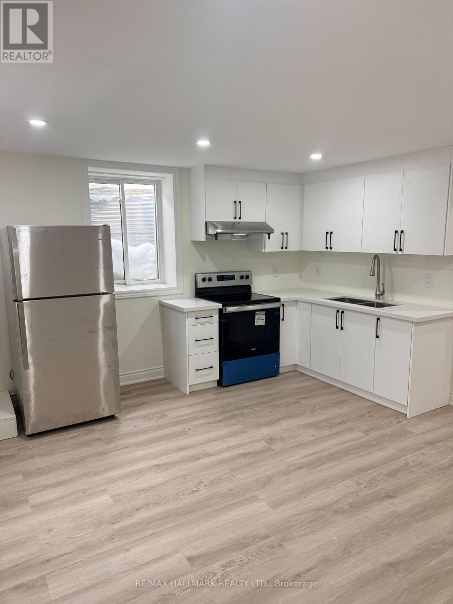 Bsmt - 550 Yates Drive, Milton (Co Coates), Ontario  L9T 6Z3 - Photo 3 - W12844524