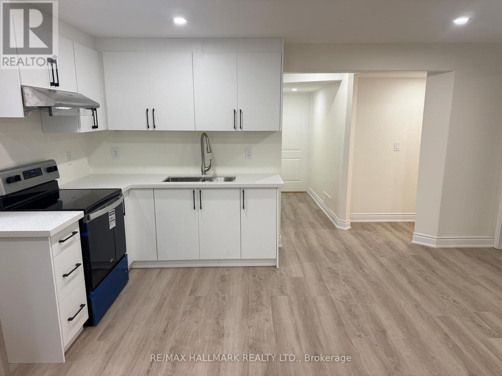 Bsmt - 550 Yates Drive, Milton (Co Coates), Ontario  L9T 6Z3 - Photo 4 - W12844524