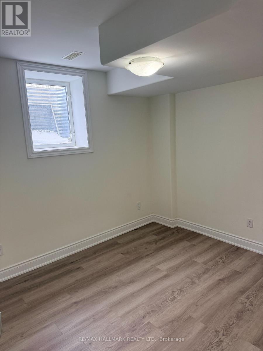 Bsmt - 550 Yates Drive, Milton (Co Coates), Ontario  L9T 6Z3 - Photo 9 - W12844524