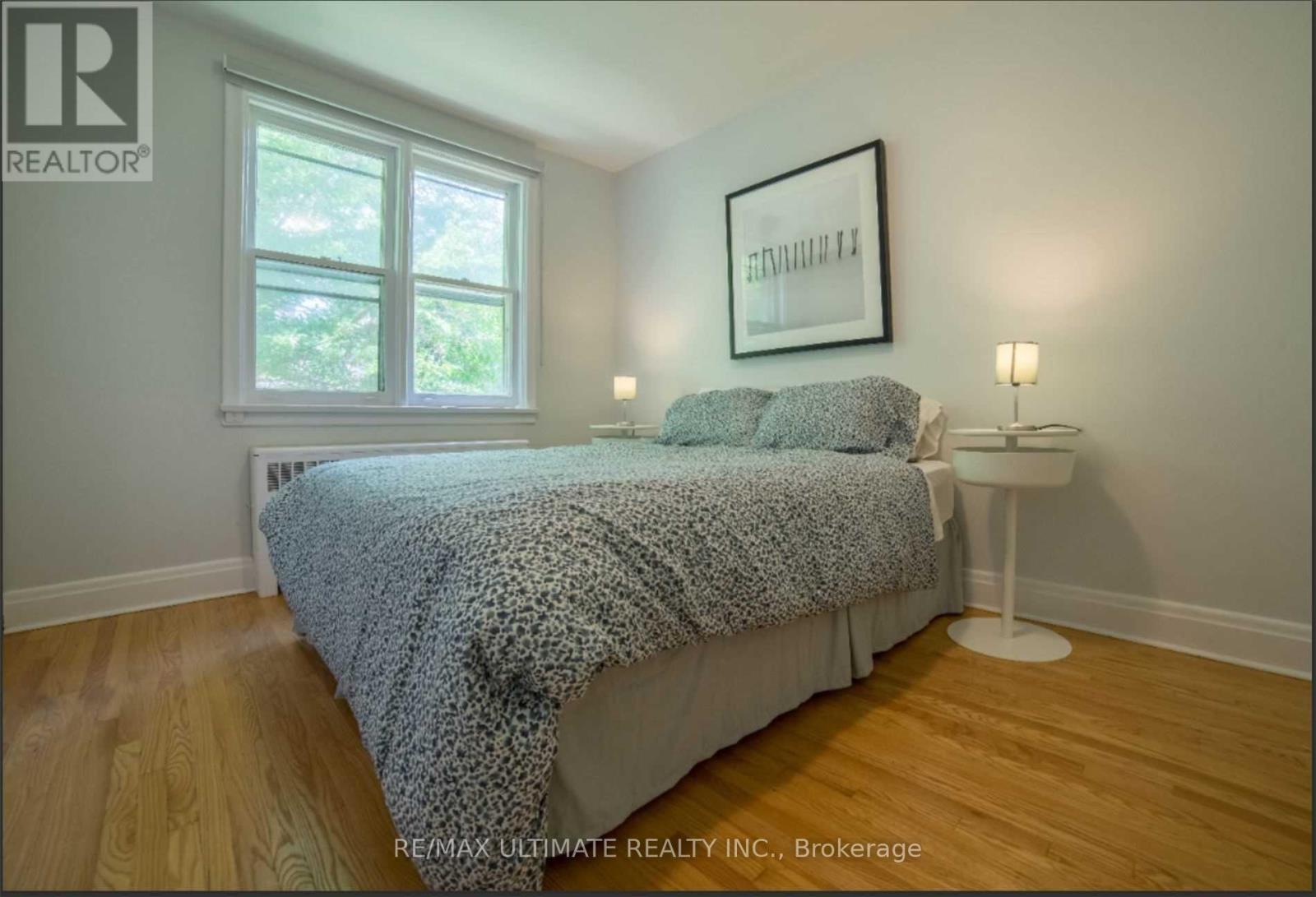 Apt 8 - 230 South Kingsway, Toronto, Ontario  M6S 3T9 - Photo 7 - W12844532