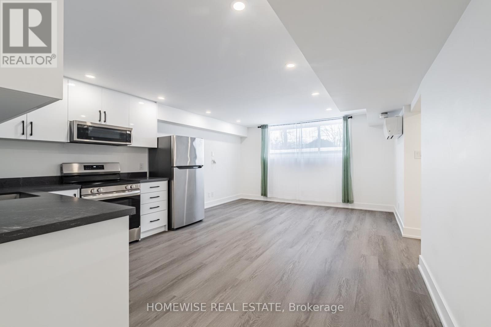 2 - 26 Sage Avenue, Toronto (Yorkdale-Glen Park), Ontario  M6B 3W5 - Photo 6 - W12844536