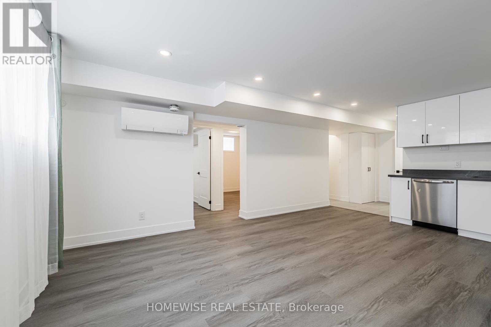 2 - 26 Sage Avenue, Toronto (Yorkdale-Glen Park), Ontario  M6B 3W5 - Photo 7 - W12844536