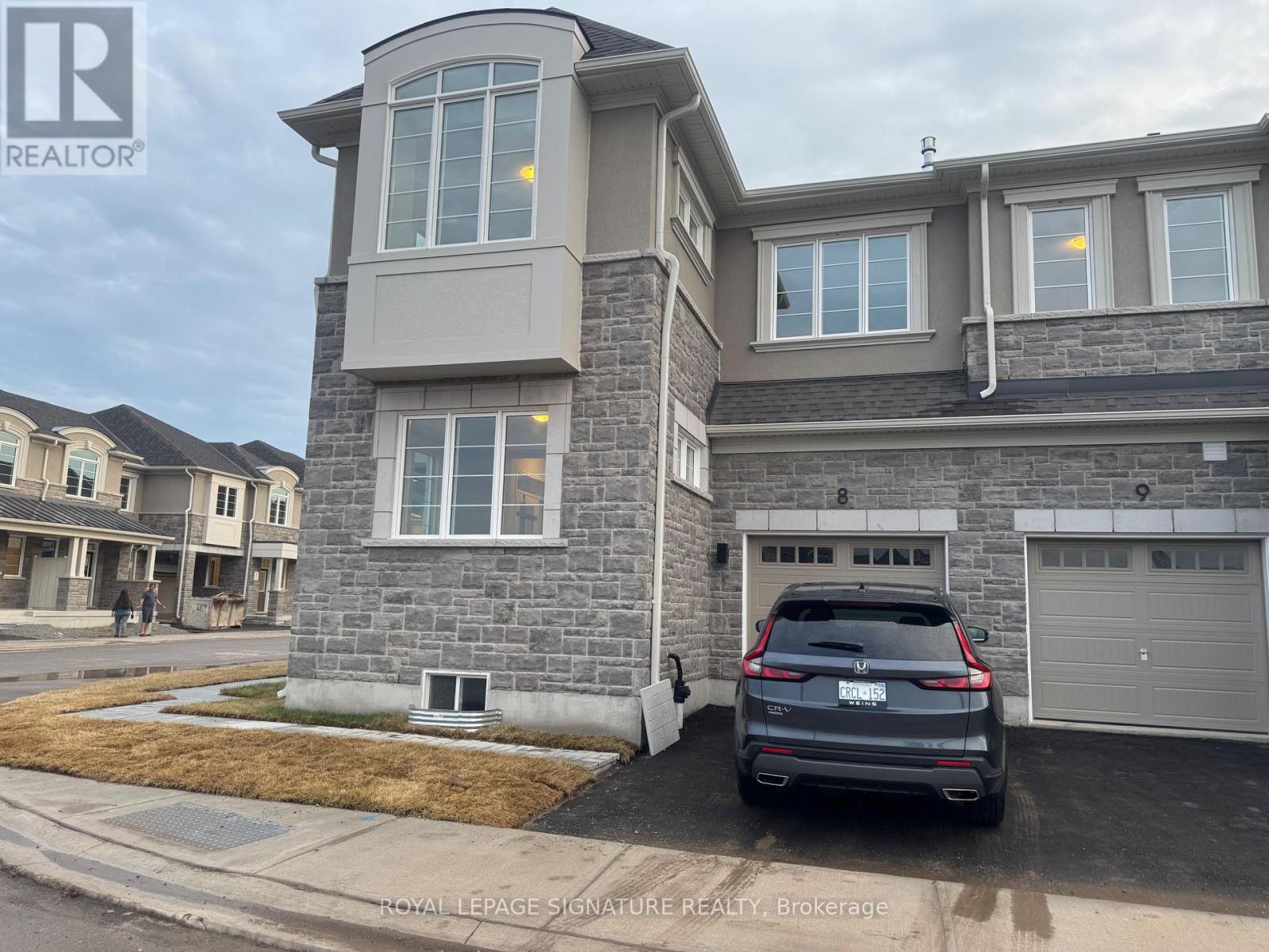 8 - 1257 Ferguson Drive, Milton, Ontario  L9T 7V8 - Photo 2 - W12844566