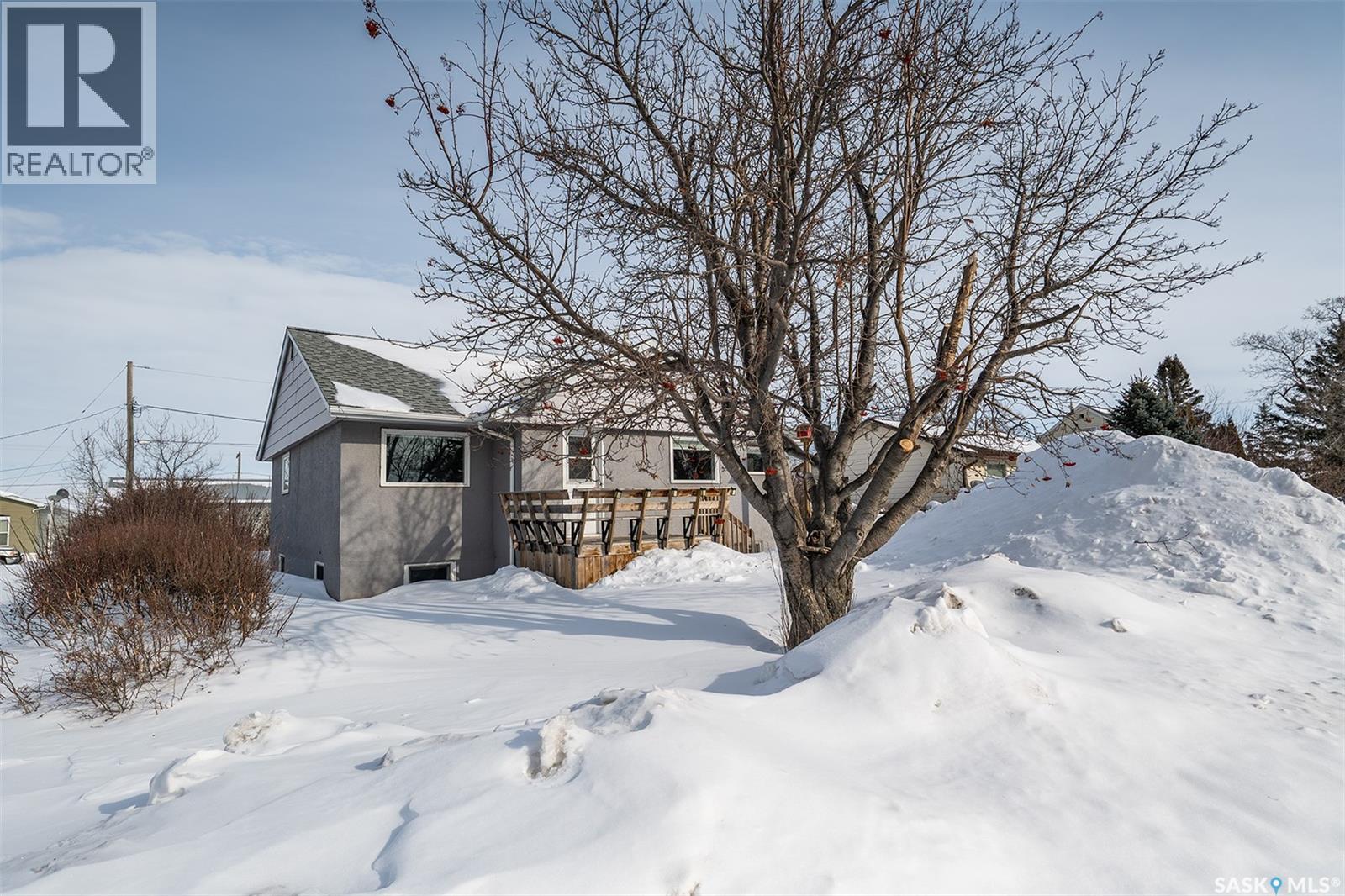 608 B Avenue W, Wynyard, Saskatchewan  S0A 4T0 - Photo 2 - SK029661