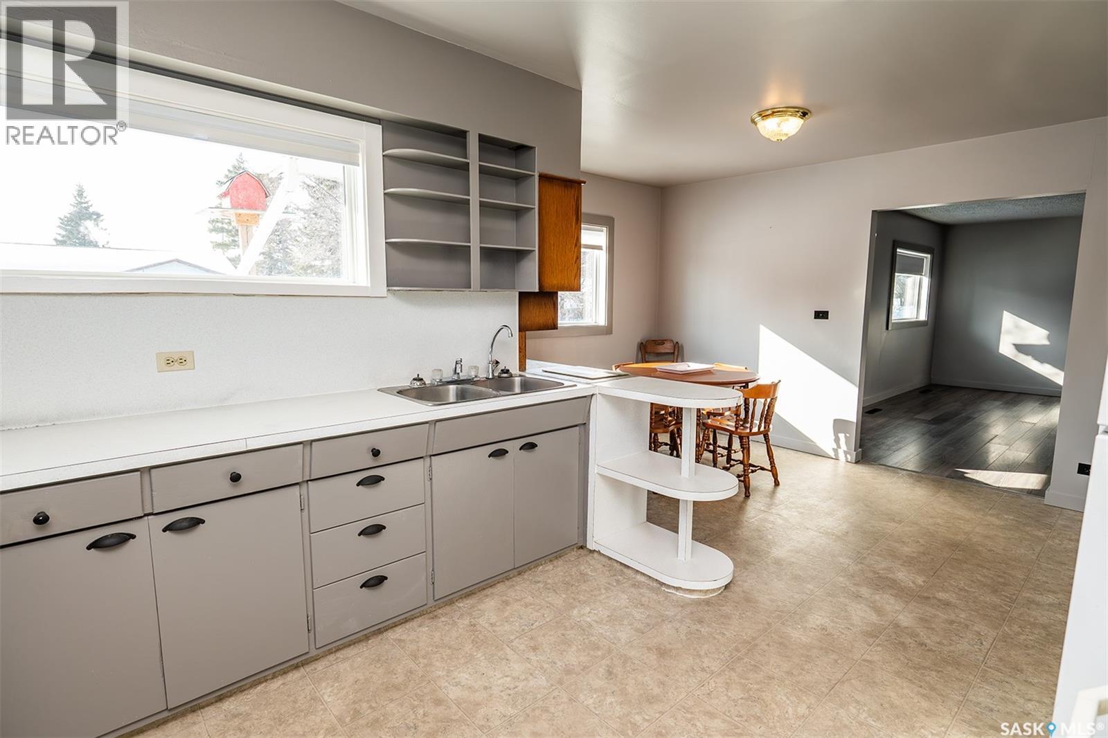 608 B Avenue W, Wynyard, Saskatchewan  S0A 4T0 - Photo 6 - SK029661