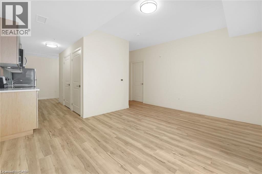 301 Westmount Road W Unit# 325, Kitchener, Ontario  N2M 0C4 - Photo 2 - 40807478