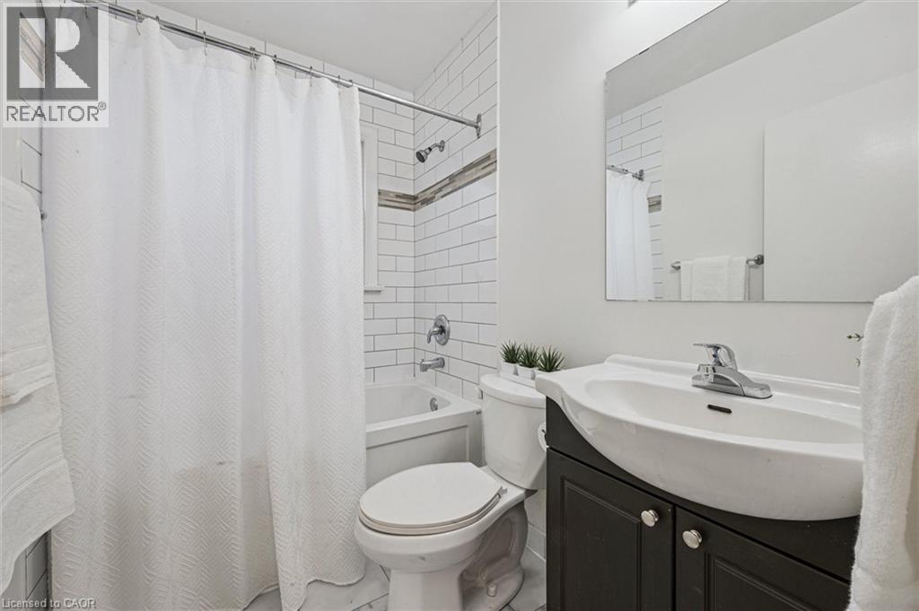 715 Frederick Street, Kitchener, Ontario  N2B 2B3 - Photo 13 - 40807898