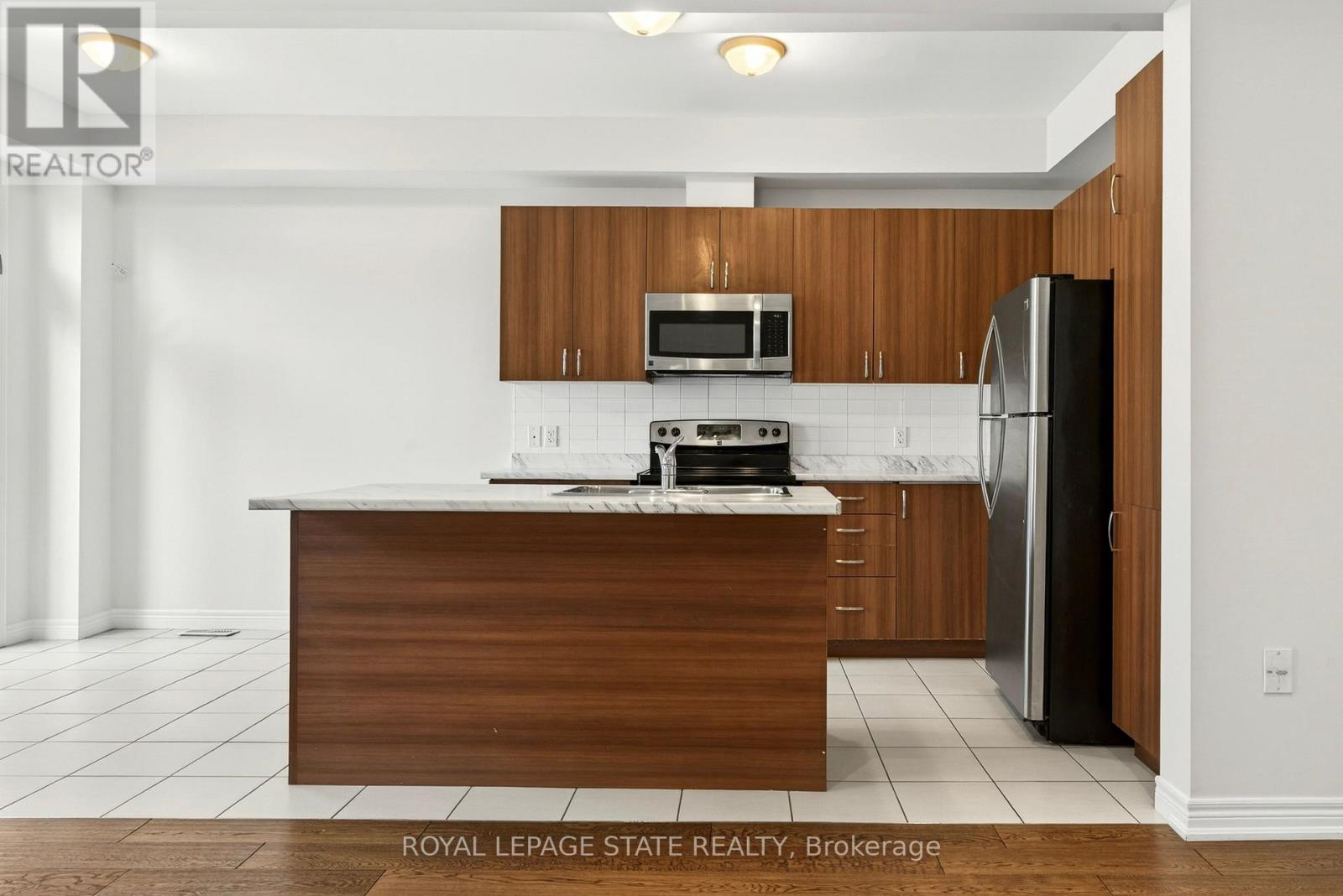 34 - 90 Raymond Road, Hamilton (Meadowlands), Ontario  L9K 0G6 - Photo 13 - X12844324