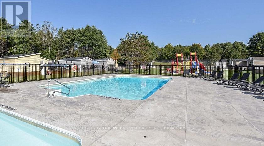 62 - 1082 Shamrock Marina Road, Gravenhurst, Ontario  P0E 1N0 - Photo 18 - X12844382