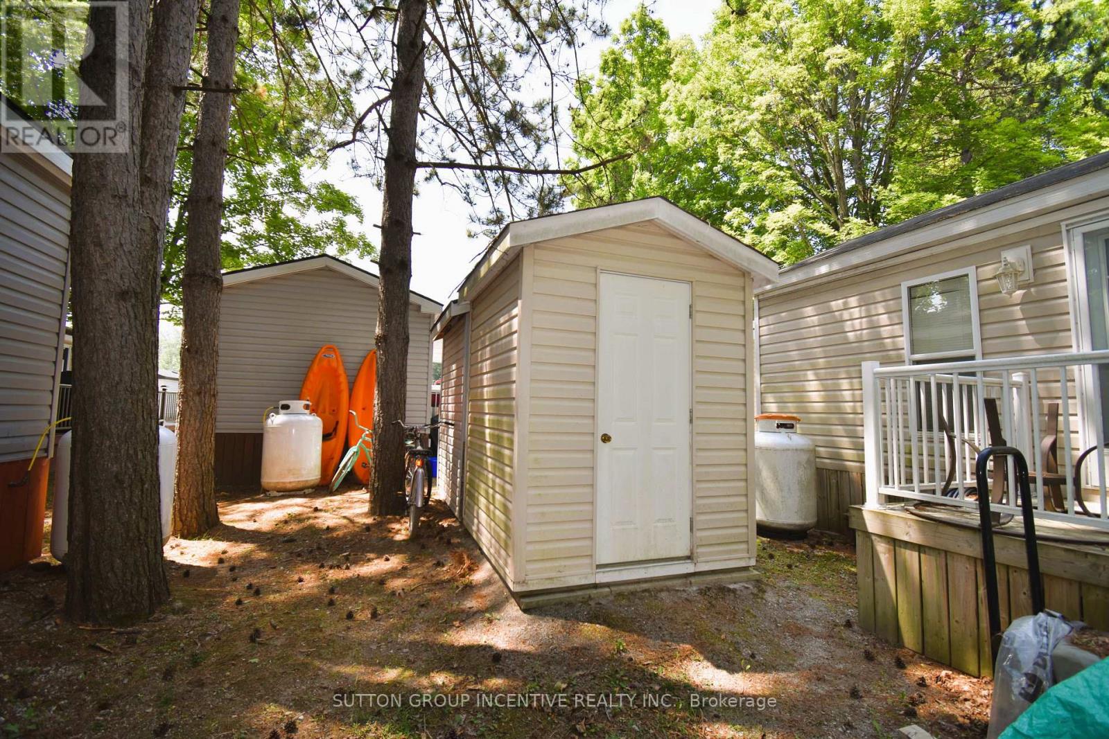 62 - 1082 Shamrock Marina Road, Gravenhurst, Ontario  P0E 1N0 - Photo 3 - X12844382