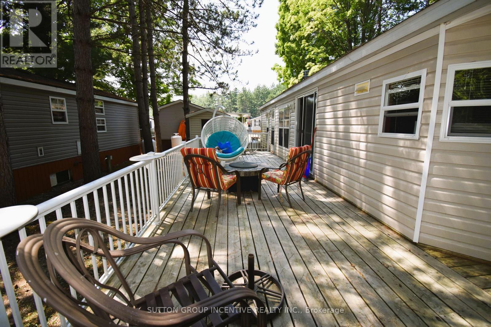 62 - 1082 Shamrock Marina Road, Gravenhurst, Ontario  P0E 1N0 - Photo 5 - X12844382