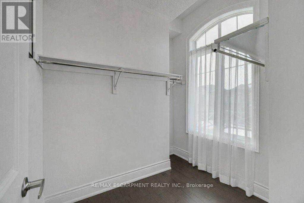 39 Avanti Crescent, Hamilton, Ontario  L8B 1W7 - Photo 32 - X12844432