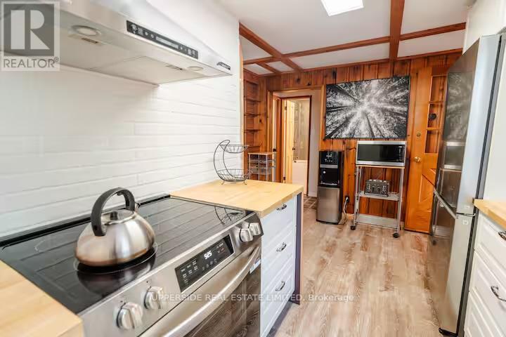 1040 Oak Road, Gravenhurst, Ontario  P0E 1G0 - Photo 12 - X12844444