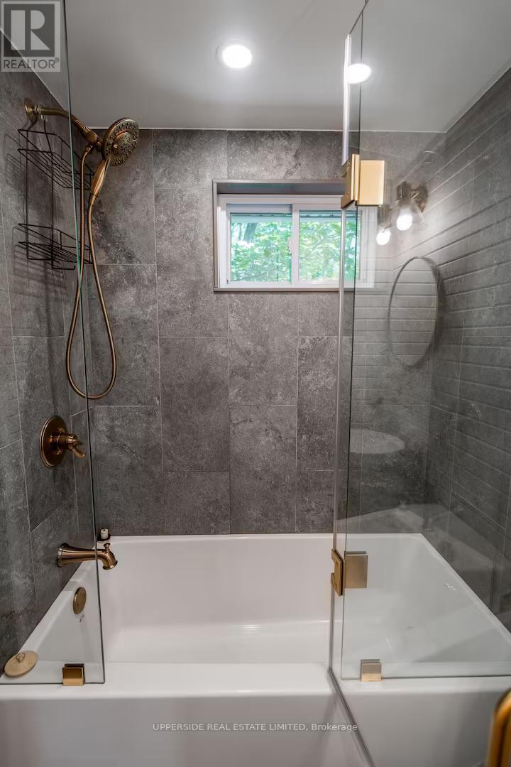 1040 Oak Road, Gravenhurst, Ontario  P0E 1G0 - Photo 24 - X12844444