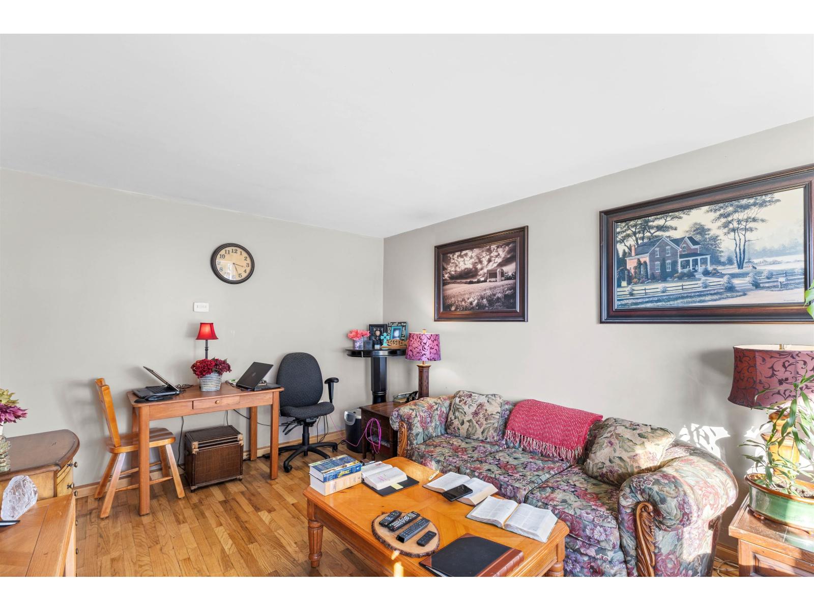 32739 Fraser Crescent, Mission, British Columbia  V2V 1C9 - Photo 4 - R3095414