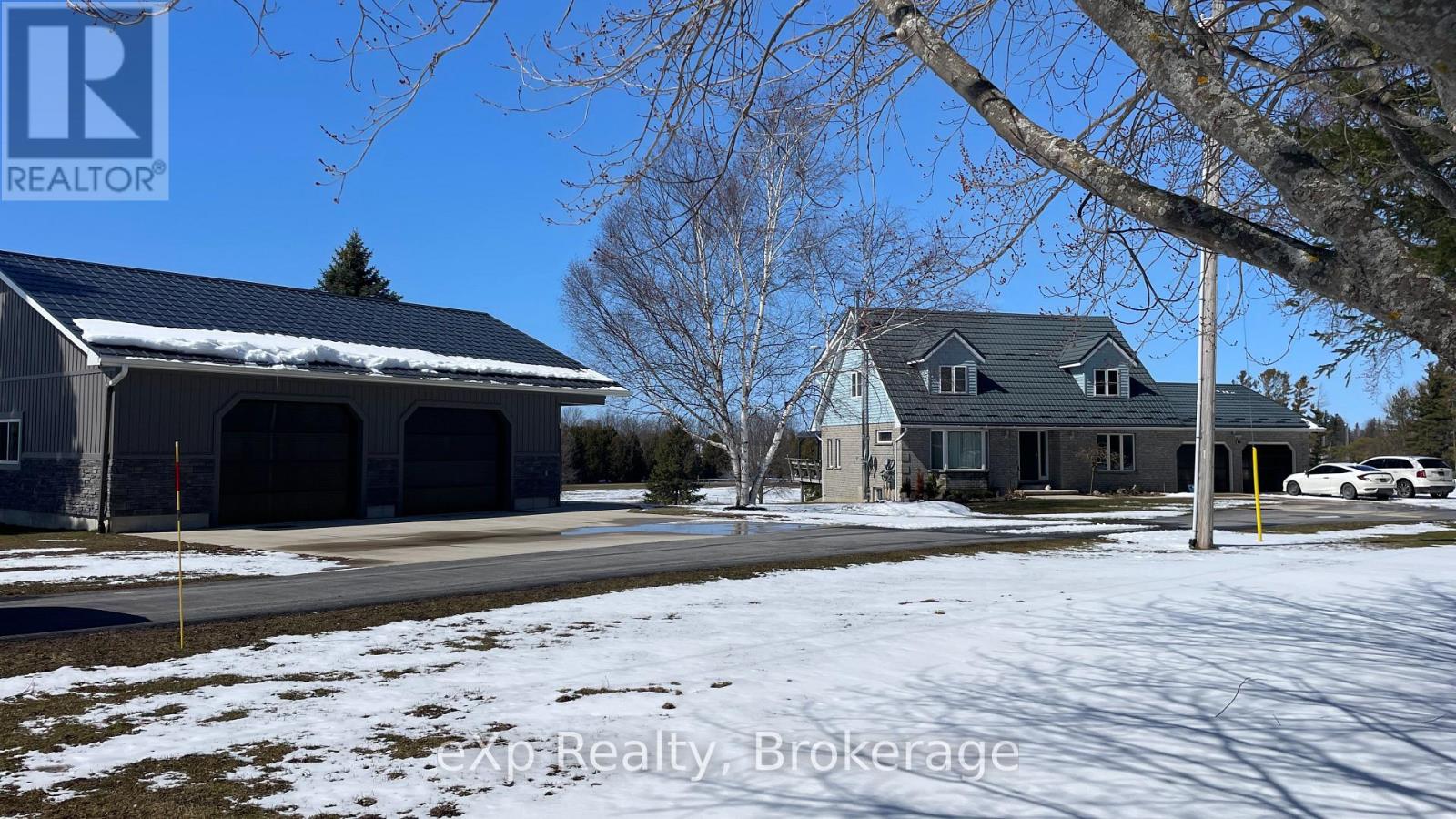 953 Greenock-Brant Line, Brockton, Ontario  N0G 1J0 - Photo 2 - X12839016